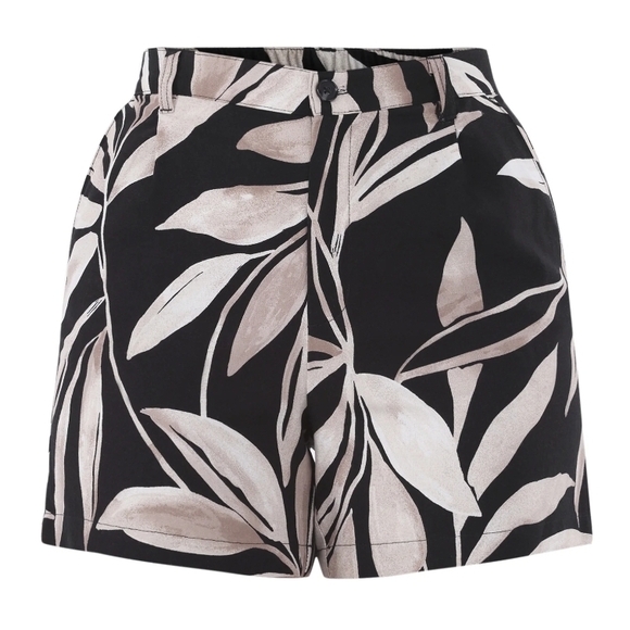 Time and Tru Pants - Nwt Black and Cream Leaf Linen Blend Print Women's Shorts